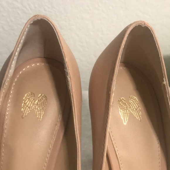 Victoria's Secret Peep-Toe Platform Pumps - Picture 7 of 11
